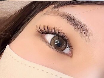 アイラッシュ バイ リノ(Eyelash by:Lino)の写真/【持続力は、LEDバインドロックがイチオシ！！】瞼やまつ毛の状態/理想に合わせてご提案！