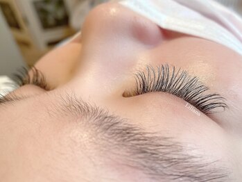 アイラッシュサロン リリアーナ(eyelashsalon Liliana)/フラットラッシュ130本