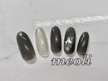 ミオリィ(meoli)/ワンカラー＋ラメアート