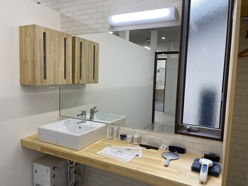 ホワイトベリー 空港通店(White Berry)/【施術ルーム】