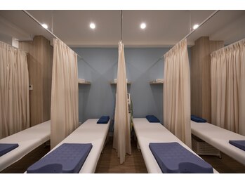 アイキュア 鍼灸接骨院 五反田(iCure鍼灸接骨院)/店内