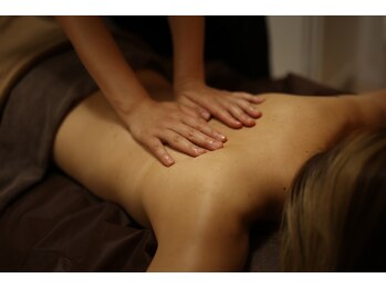 シンゲツ(SHINGETSU)/辛い肩コリや腰、首のケアも◎