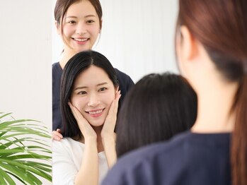 [小顔矯正 骨盤矯正 美容矯正] 銀座 美.design 熊本下通店 【7/9 NEW OPEN（予定）】の写真/す・・・スゴい！「骨格」から劇的・美小顔★【小顔矯正+首肩矯正￥12300→￥3300】★全国38拠点、駅チカ!!