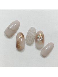 シンプルトレンドネイル