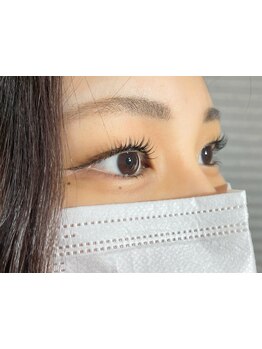 ナチュラル上品な目元にしたい