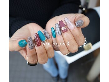 ネイルサロン R/スタイリングコース