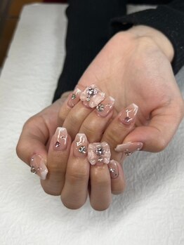 ラブネイル(LOVENAIL)の写真/思わずため息が出てしまうほどのうっとり可愛いネイルに！トレンドに合わせたネイルもLOVENAILにお任せを♪