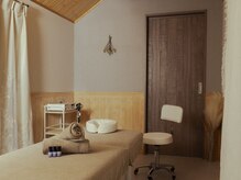 完全個室のプライベートな空間にて行っております。