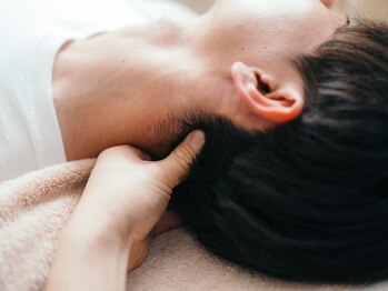 柏接骨院/Body Activation Studioの写真/【自律神経から整える】心身がリラックスする集中ケア|微弱電流でマッサージでは抜けない疲れや緊張へ