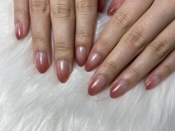 アロナ ネイルサロン アンド スクール(alona)/大人グラデーション