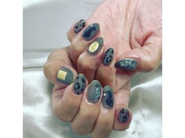 レオパードネイル　¥12000