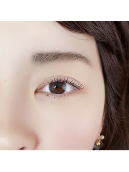 フルールドリス(FLUER DE LIS)/トリートメント配合まつげパーマ