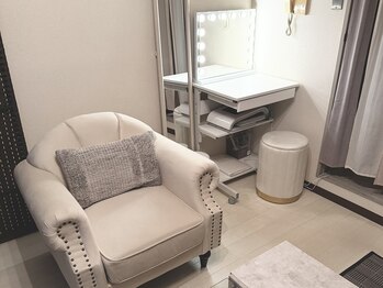 サロン ニコリー(Salon Nicolly)/アットホームなお部屋です★