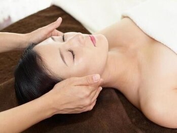 アズール(AZURE)の写真/【韓国美肌】理想の水光肌に♪最新超音波毛穴洗浄×白玉美白パックで毛穴に詰まった汚れをごっそりお掃除♪