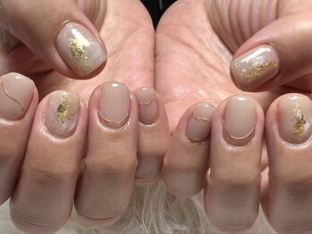 ローマンの写真/毎日が少し楽しみになる、大人可愛いネイル♪