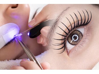 サロン オ レヴィア(SALON.O.REVIA)