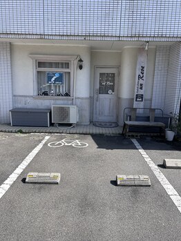 unReve【まつげパーマ・マツエク専門店】/駐車場