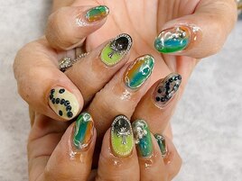 海外ネイル個性