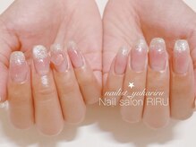 リル(RIRU)/グラデーションマグネットネイル