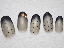 【大人シースルーネイル】