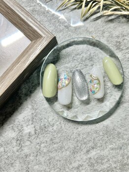 ルミライズ(Lumirise)/シェルカジュアルネイル