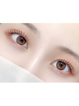 ナチュラル上品な目元にしたい