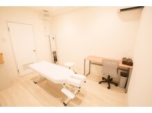 完全個室のプライベート空間　【肩こり/整体/腰痛/マッサージ】