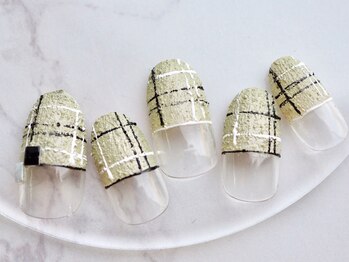 カトルナフ(quatre fois neuf)/ツイードのチェックネイル