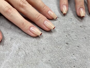 ネイルサロン北野坂/グラデーション × フレンチ