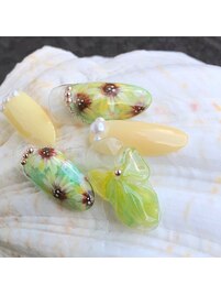 リゾート　ひまわり　夏ネイル