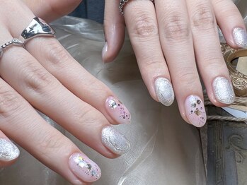 ミスユー(Miss U)/キラキラネイル