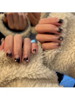 アール(R)/もやもやネイル