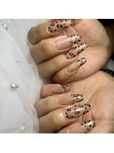 グロウネイル(Glow.Nail)/レオパードネイル