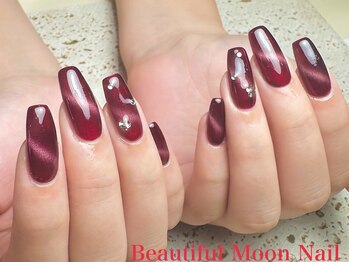 ビューティフルムーン ネイル 本厚木(Beautiful Moon Nail)/Vカットストーンネイル