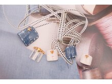 ルーヴル ネイルアンドアイラッシュ 生駒(LOUVRE nail&eyelash)/ブルーデニム