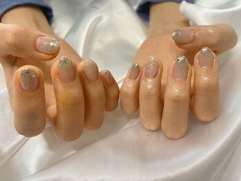 モカ(moca)の写真/《定額デザイン★オフ込み¥7500～》短い爪でも最大限に可愛く♪選べる素敵なデザインを多数ご用意◎