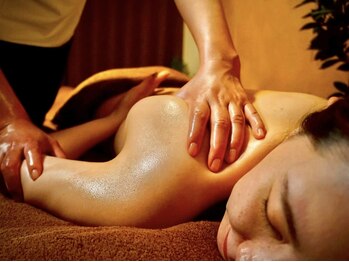 ミドリ(MIDORI)/肩甲骨も深部までしっかりほぐす