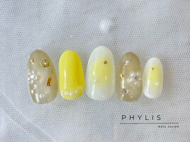 ビジューネイル／チークネイル