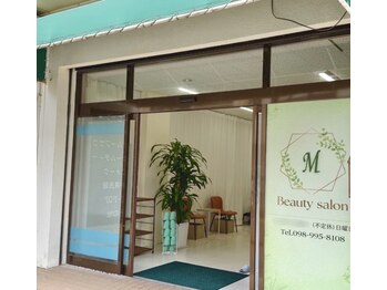 エム(M)の写真/夏シーズン大人気フットネイル☆