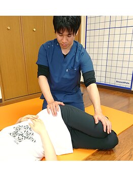 くだまつ筋膜骨盤卯月整体院/ストレッチ指導１