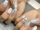 貝殻キラキラネイル