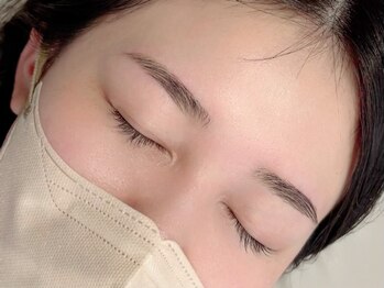 ジャミー(jammy)の写真/【毎日のメイクがもっと楽しく、時短に！】あなたにぴったりの眉デザインをご提案◎メンズにもオススメ♪
