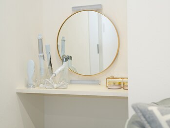 エミマス ボーテ(Emimas Beaute’)/ドレッサースペース♪