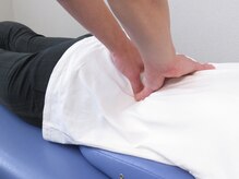 りらく整体 あおば/肩こり/腰痛/骨盤矯正/自律神経