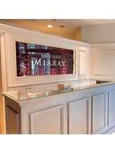 アナスタシア ミアレ 代官山店/代官山店の受付｜眉毛サロン