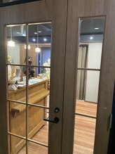 フェリシアグロウ(Felicia Glow)/フェリシアグロウ志津店の入り口