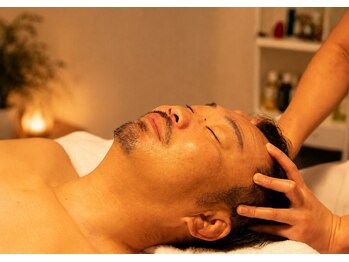 ヘルシーハート(Healthy Heart)の写真/【頭の重さ・首肩こり】快眠ヘッドスパ付き全身整体でスッキリ★仕事帰りにも◎【三宮/自律神経/整体】