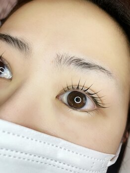 サロン カポネ(Salon Capone)/目力up