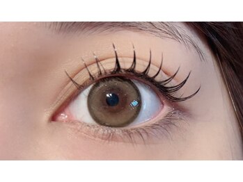 ヒラソル(Girasol)/あなたのなりたい目元に