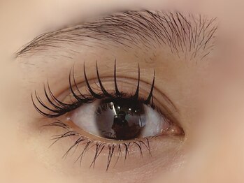 ラブーム(LaBoom)の写真/圧倒的キープ力が魅力！LEDエクステで持続力＆美しさを両立◇忙しい毎日でも、理想の目元を長くキープ♪